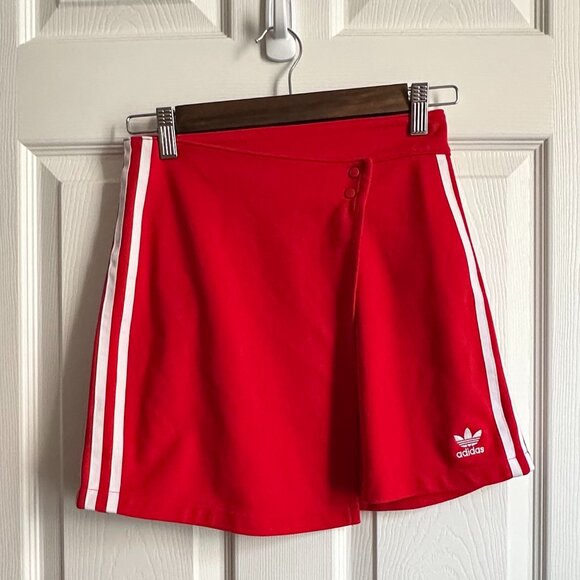 Women's XXS 0-2 Adidas Originals Red Wrap Mini Tennis Skirt Trefoil 3 Stripe - Picture 1 of 12